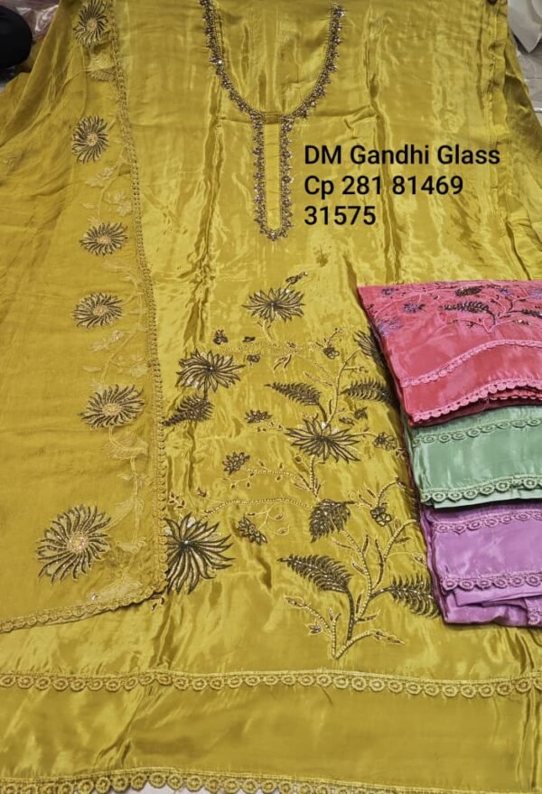 Dm Gandhi Glass